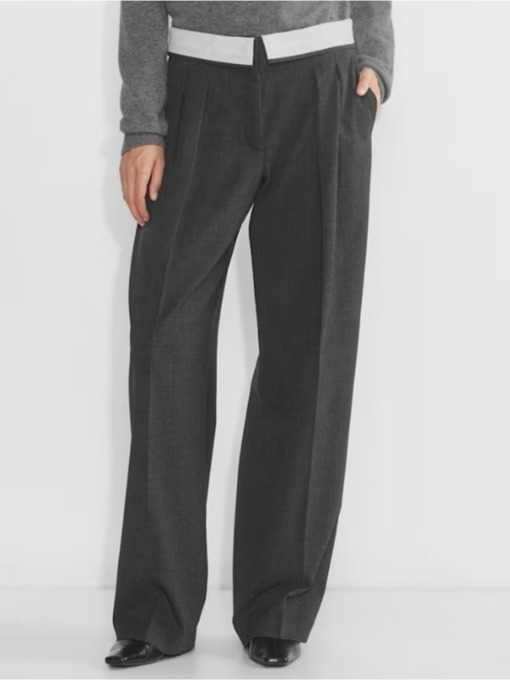 Aritzia Babaton Foldover Trousers